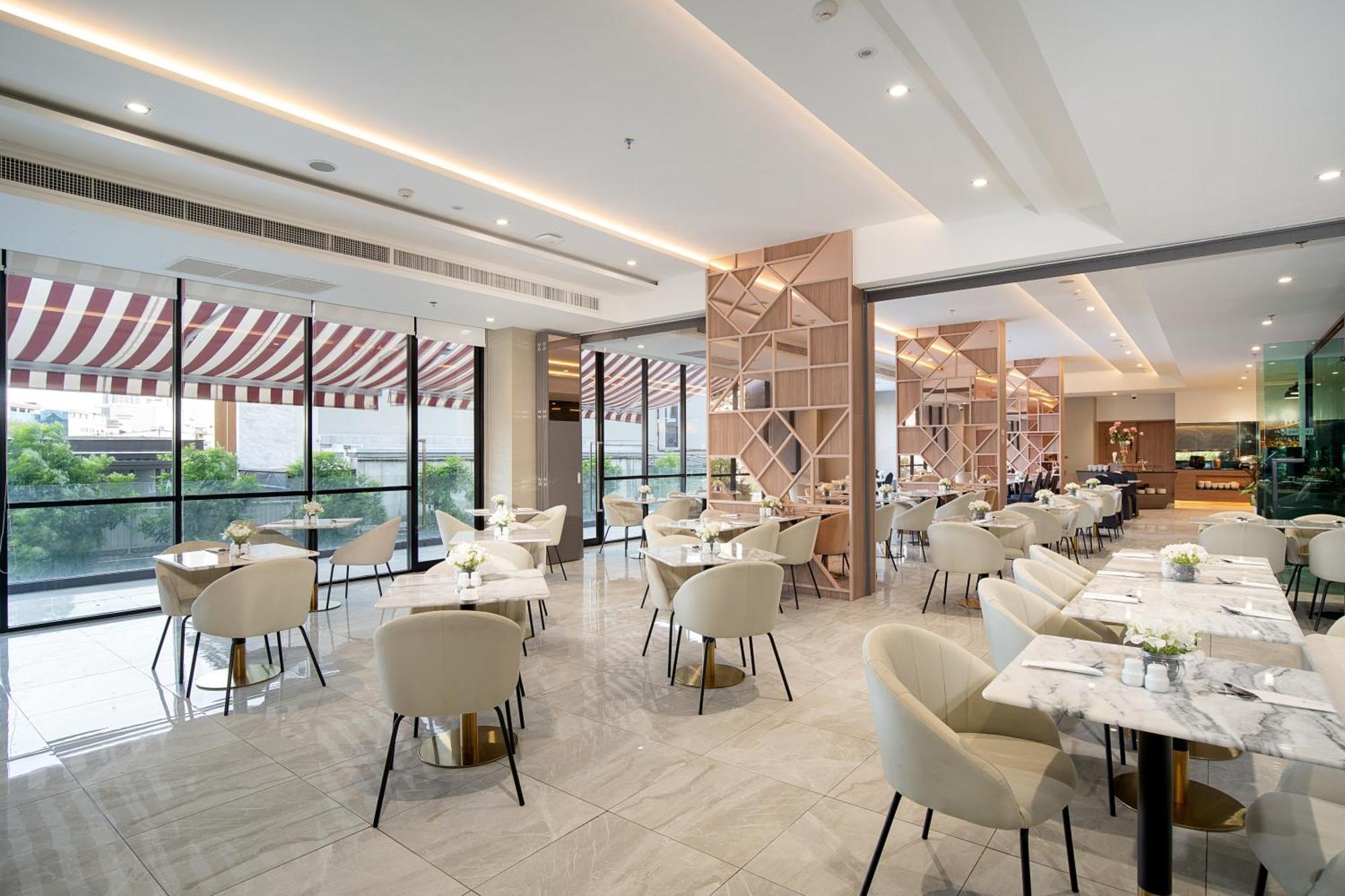 Thaya Hotel Bangkok Exterior photo